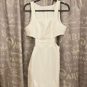 Commense Strapless Cream Dress